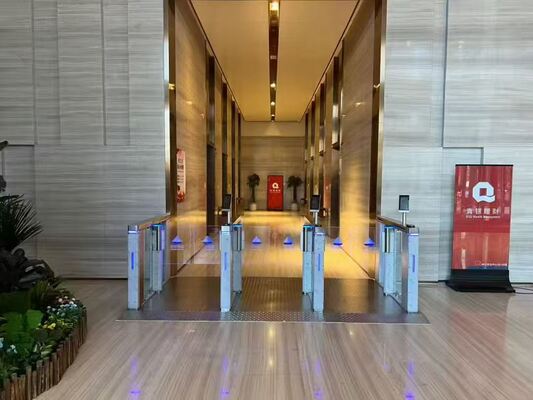 Bom preço Catraca de Reconhecimento Facial com Leitor de RFID e Código QR, Material de Alumínio, Porta de Entrada de Segurança Automática on-line